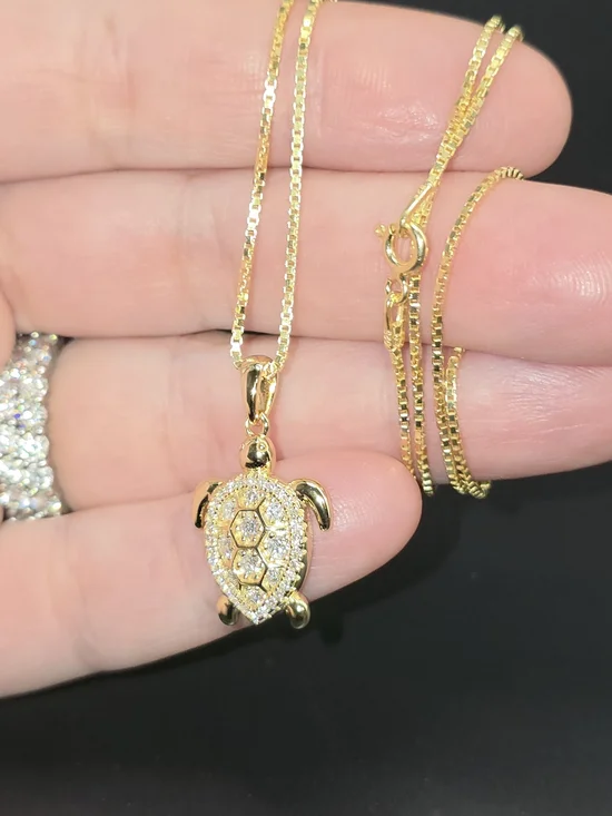 ✨ Moissanite Turtle Necklace – Gold Filled – 20” Box Chain – Luxury Sparkle ✨ - Picture 1 of 7
